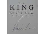 Denis Law  Man United "The King" genuine authentic autograph signed book. COA UACC