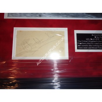 Mike Hawthorn Ferrari genuine authentic autograph signed signature display. COA UACC