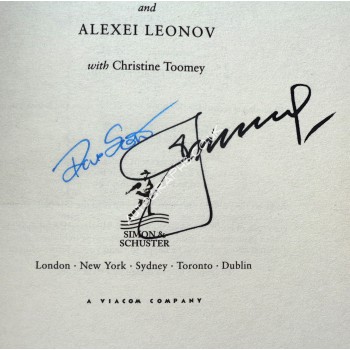 Dave Scott Alexei Leonov genuine authentic autograph signed book. COA UACC