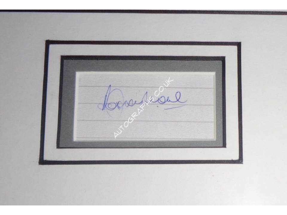 Bobby Moore WC West Ham 1966 genuine signed authentic signature & photo. COA UACC