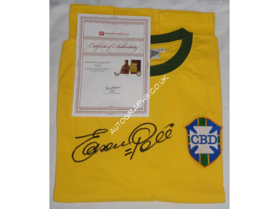 Edson Pele Brazil 1970 genuine signed authentic signature on shirt. COA UACC Edson Pele Brazil 1970 genuine signed authentic signature on shirt. COA UACC