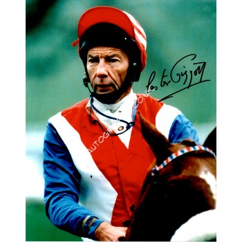 Lester Piggot signed genuine signature autograph photo. COA UACC