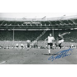 Geoff Hurst WC 1966  genuine signed authentic autograph photo 4. COA UACC