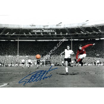 Geoff Hurst WC 1966  genuine signed authentic autograph photo 9. COA UACC