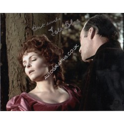 Isla Blair Horror genuine authentic autograph signed photo. COA UACC
