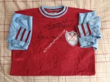 West Ham Geoff Hurst Peters signed authentic signature autograph shirt. COA UACC