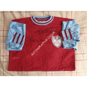West Ham Geoff Hurst Peters signed authentic signature autograph shirt. COA UACC