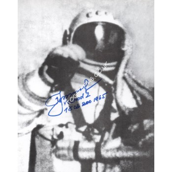 Alexei Leonov first space walk authentic signed Genuine signature photo. COA UACC