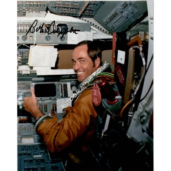 Bob Crippen Shuttle astronaut genuine signed authentic autograph photo. COA UACC