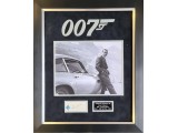 Sean Connery James Bond signed genuine signature autograph display. COA UACC