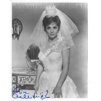 Gina Lollobrigida Signed 8x10 Photograph 2. COA UACC