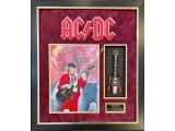 Angus Young AC/DC genuine authentic autograph guitar signed display. COA UACC