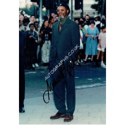 Samuel L Jackson Signed Photograph. COA UACC