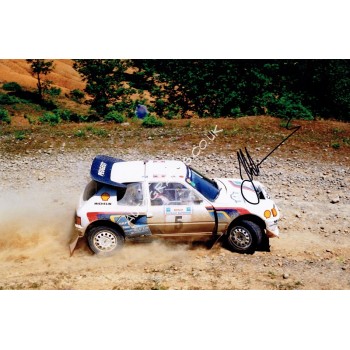 Juha Kankunnen Signed Photograph. COA UACC