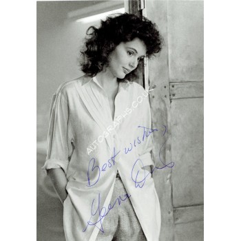 Geena Davis Signed Photograph