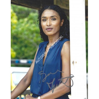 Sara Martins Death In Paradise Signed 8x10 Photograph