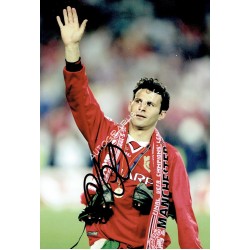 Ryan Giggs Signed Photograph Ryan Giggs Signed Photograph