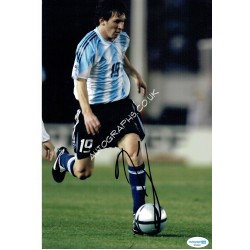 Lionel Messi Signed Photograph