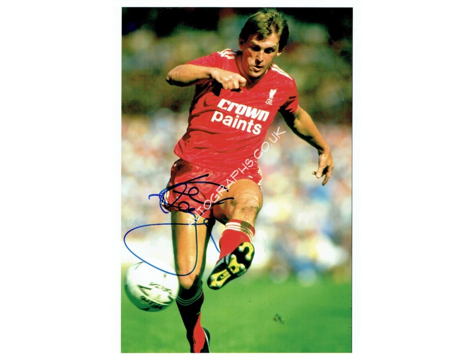 Kenny Dalglish Signed Photograph Kenny Dalglish Signed Photograph