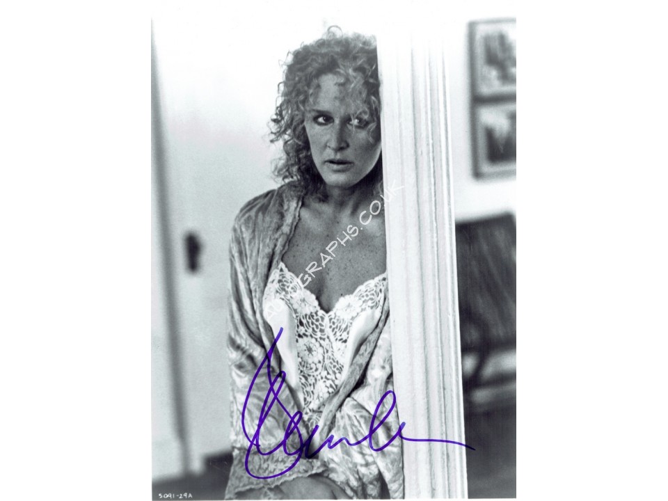 Glenn Close  original authentic genuine autograph signed photo. COA UACC