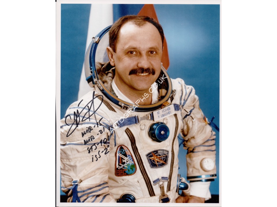 Yuri Usechev cosmonaut signed autograph colour photo. COA UACC Yuri Usechev cosmonaut signed autograph colour photo. COA UACC