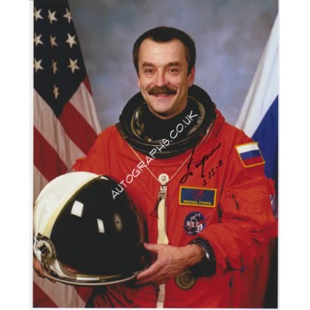 Mikhail Tyurin cosmonaut signed autograph colour photo. COA UACC