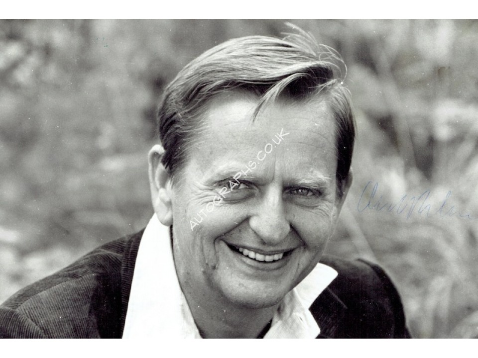 Olof Palme original authentic genuine autograph signed photo. COA UACC Olof Palme original authentic genuine autograph signed photo. COA UACC