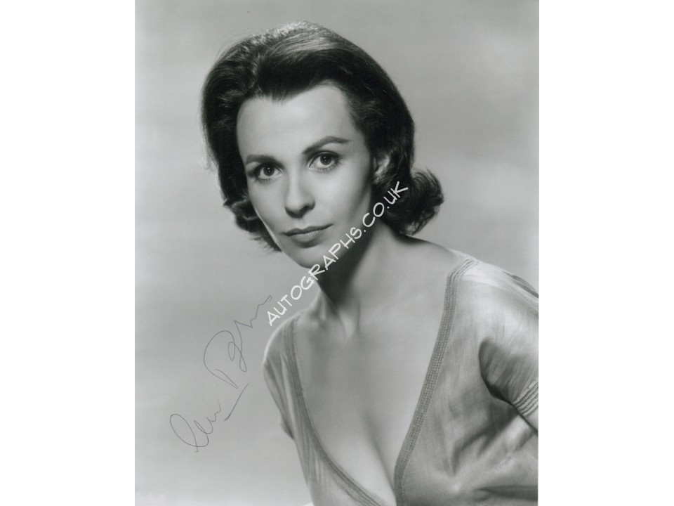 Claire Bloom genuine authentic signed autograph photo. COA UACC