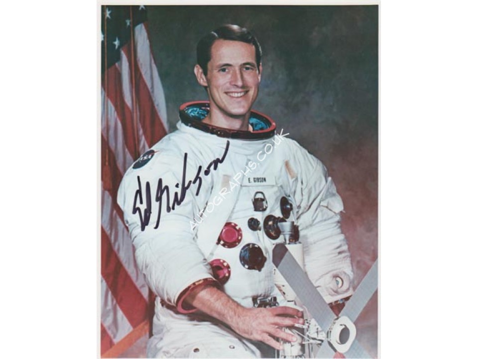 Skylab Ed Gibson signed original genuine autograph authentic photo. COA UACC Skylab Ed Gibson signed original genuine autograph authentic photo. COA UACC