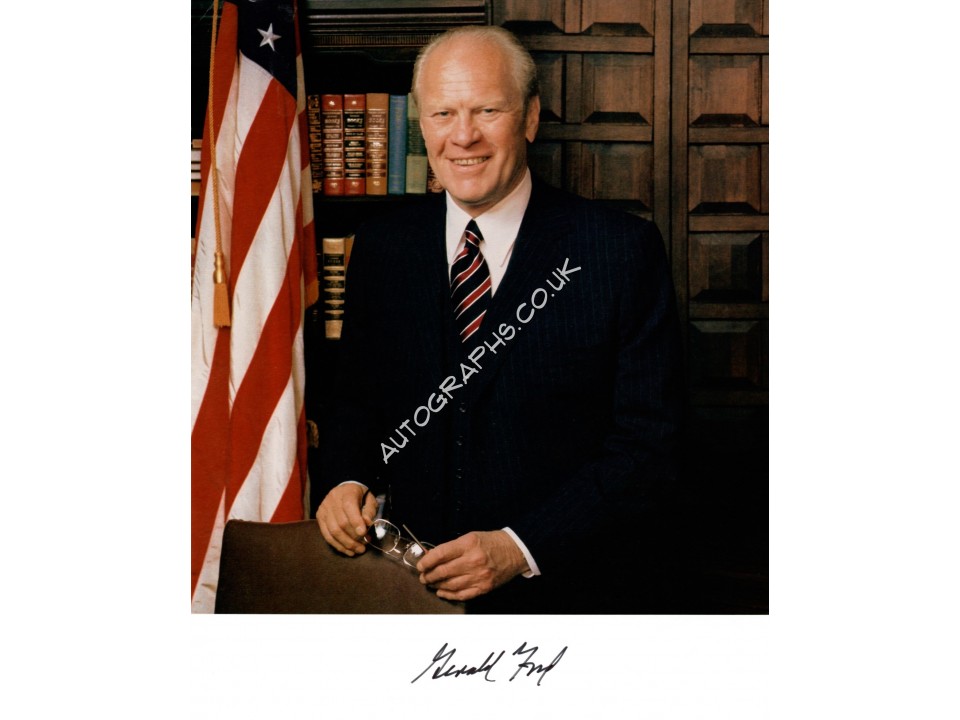 Gerald Ford US President genuine signed authentic autograph image. COA UACC