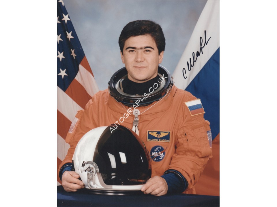 Cosmonaut Salizan Sharipov space signed autograph photo. COA UACC