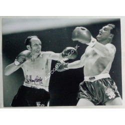 Boxing Henry Cooper genuine signed authentic signature photo 12. COA UACC