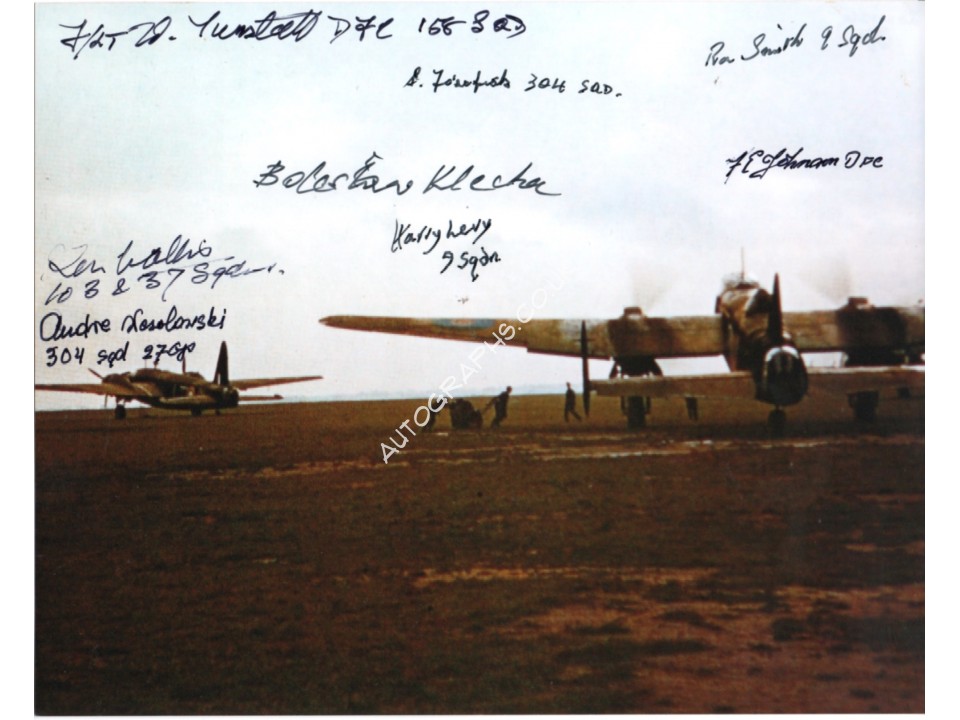 WW2 Wellington Bomber veterans genuine authentic signed photo. COA UACC
