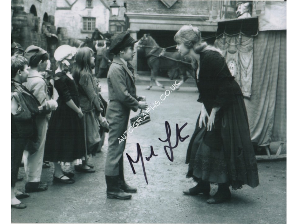 Mark Lester Oliver Dickens authentic signed autograph photo. COA UACC Mark Lester Oliver Dickens authentic signed autograph photo. COA UACC