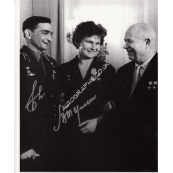 Cosmonauts Valentina Tereshkova Bykovsky genuine signed autograph image 3. COA UACC
