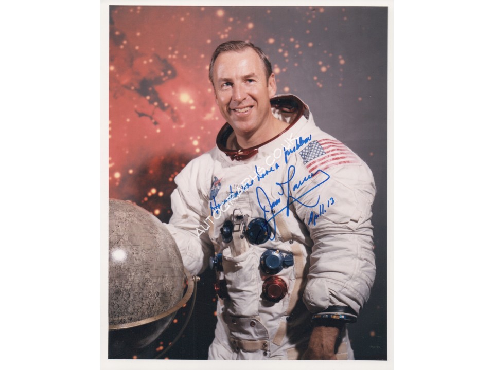 APOLLO 13 Jim James Lovell space signed authentic autograph photo. COA UACC APOLLO 13 Jim James Lovell space signed authentic autograph photo. COA UACC