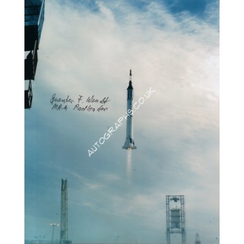 Gunter Wendt Apollo Mercury etc Pad Leader genuine authentic autograph signed. COA UACC