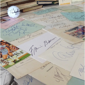 Where can I sell my autographs in the UK?